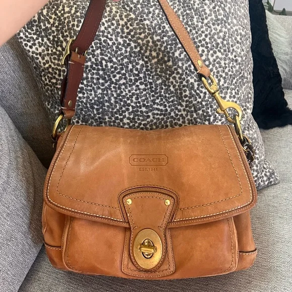 Vintage Coach Legacy Brown Leather Shoulder Bag Flap Bag Turn Lock - Picture 1 of 12